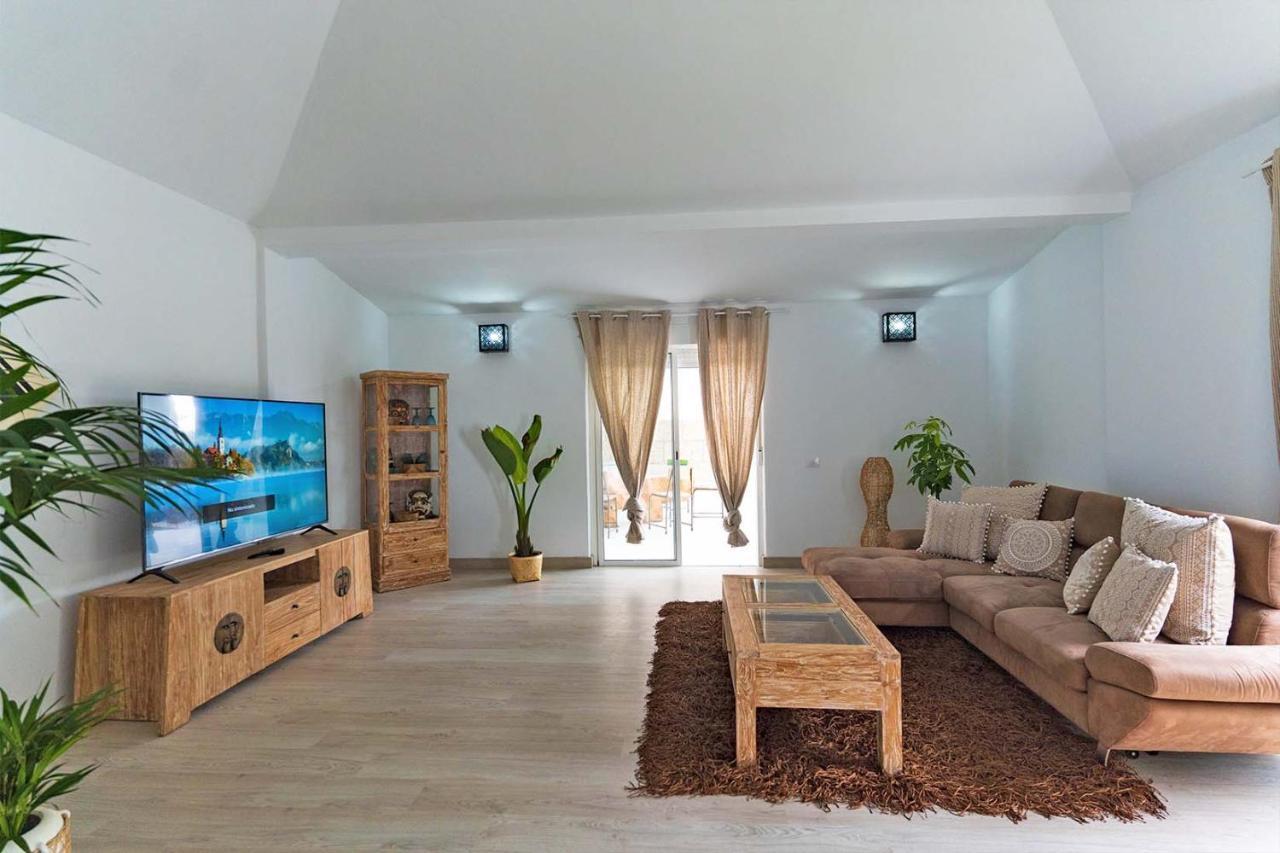 Villa Namaste Адехе Экстерьер фото